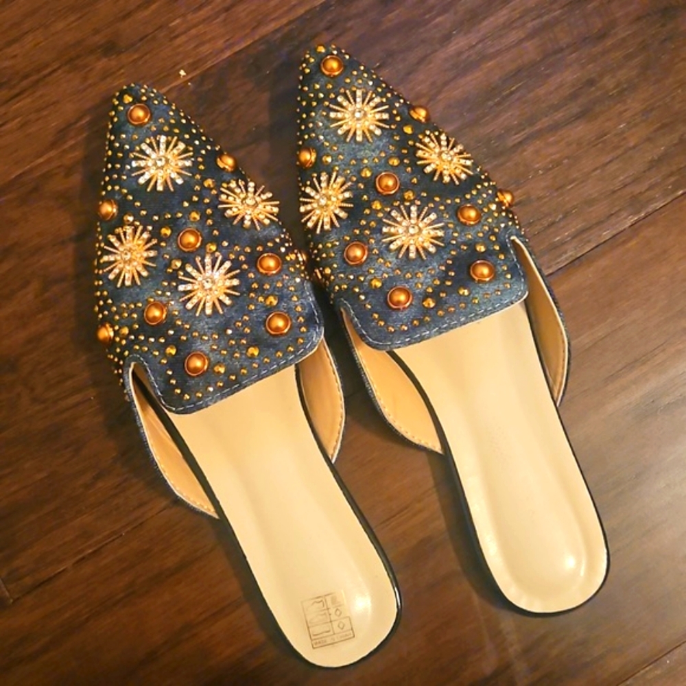 Emblished Shoes - Picture 6 of 6